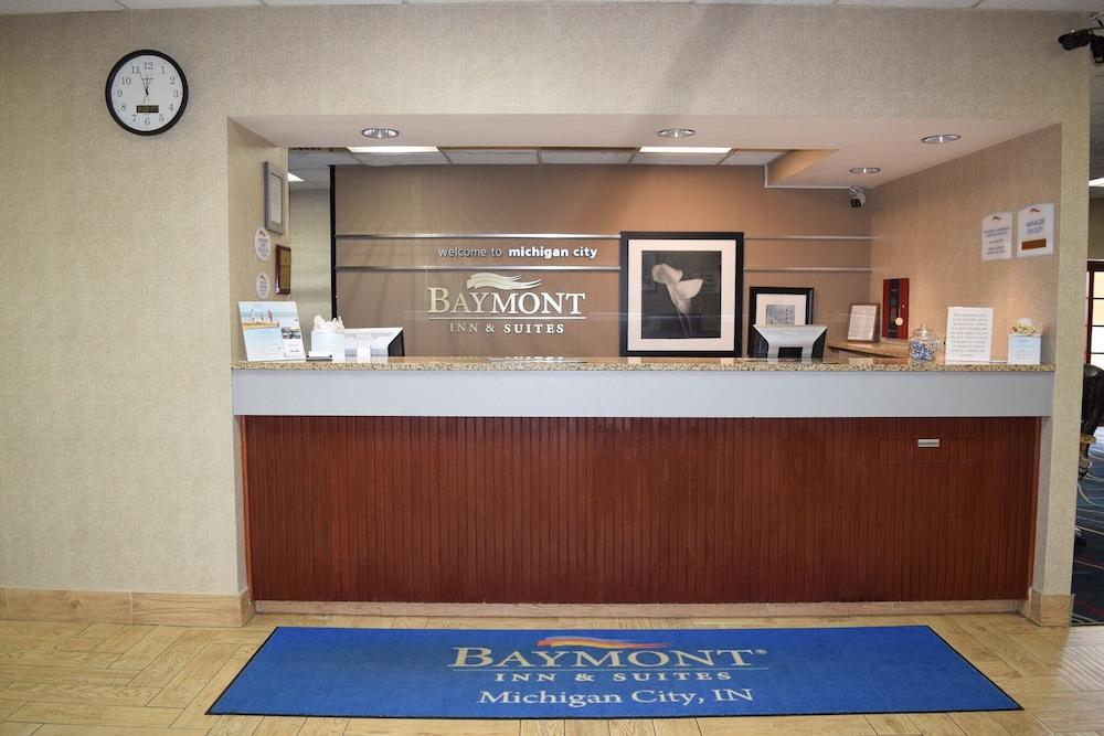 Baymont By Wyndham Michigan City Exterior foto