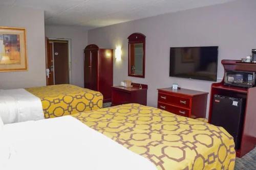 Baymont By Wyndham Michigan City Exterior foto