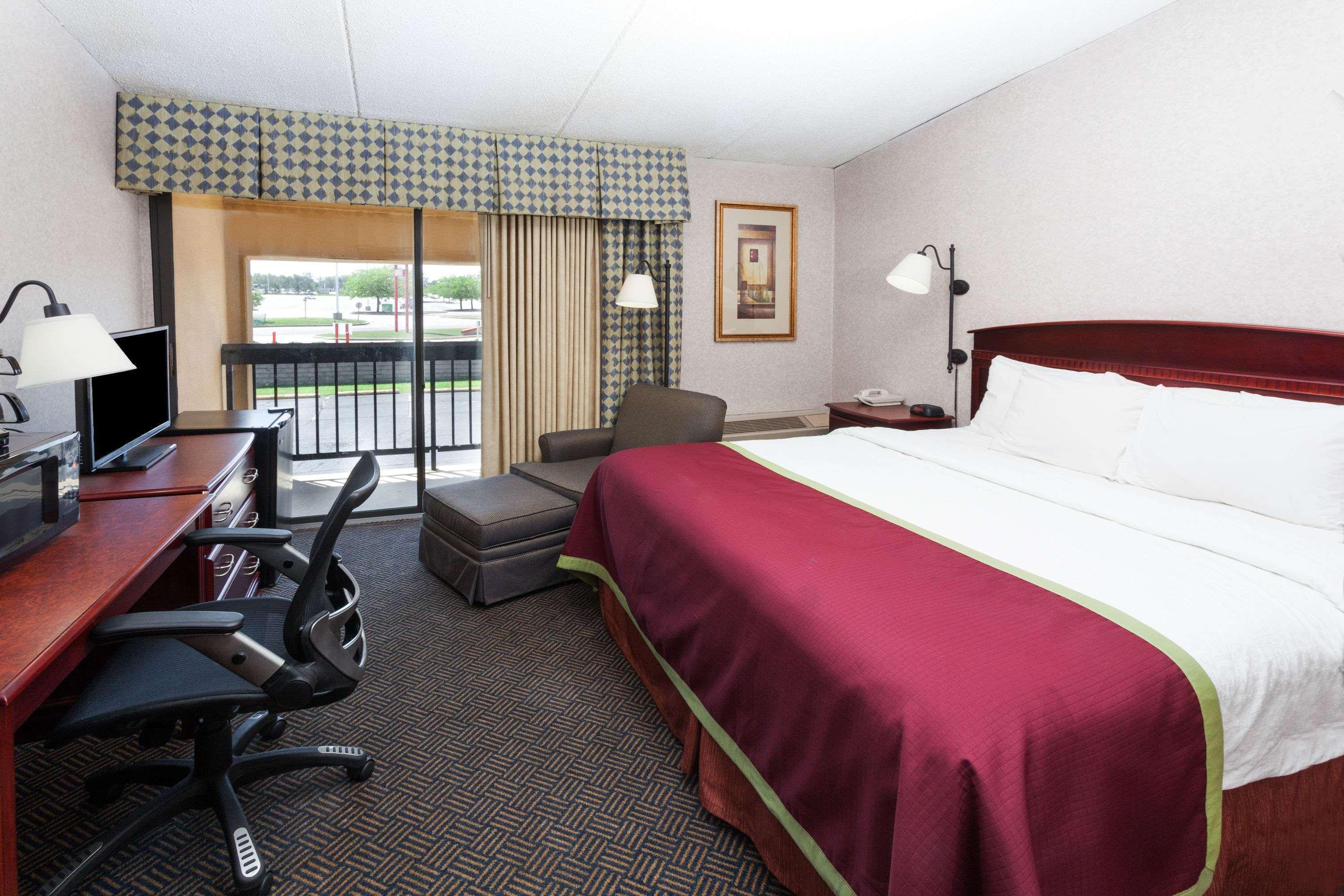 Baymont By Wyndham Michigan City Exterior foto
